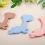 Mother-and-baby-supplies-baby-molar-stick-toy-Baby-bite-Teether-Giraffe-1.jpg