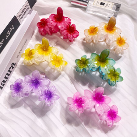 Beautiful 3 Flower Big Hair Catcher