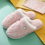 women fur slipper