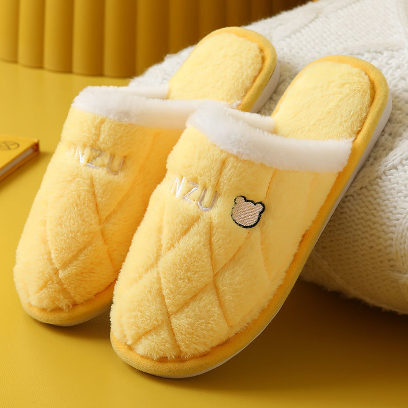women fur slipper